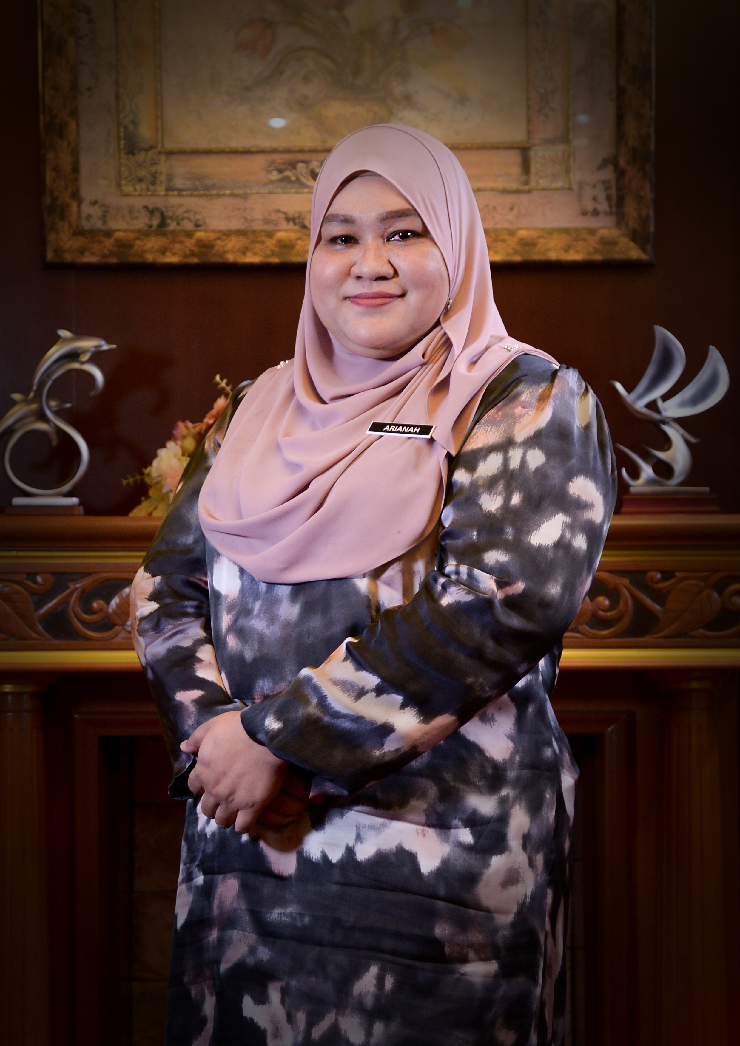 Cik Arianah binti Karim