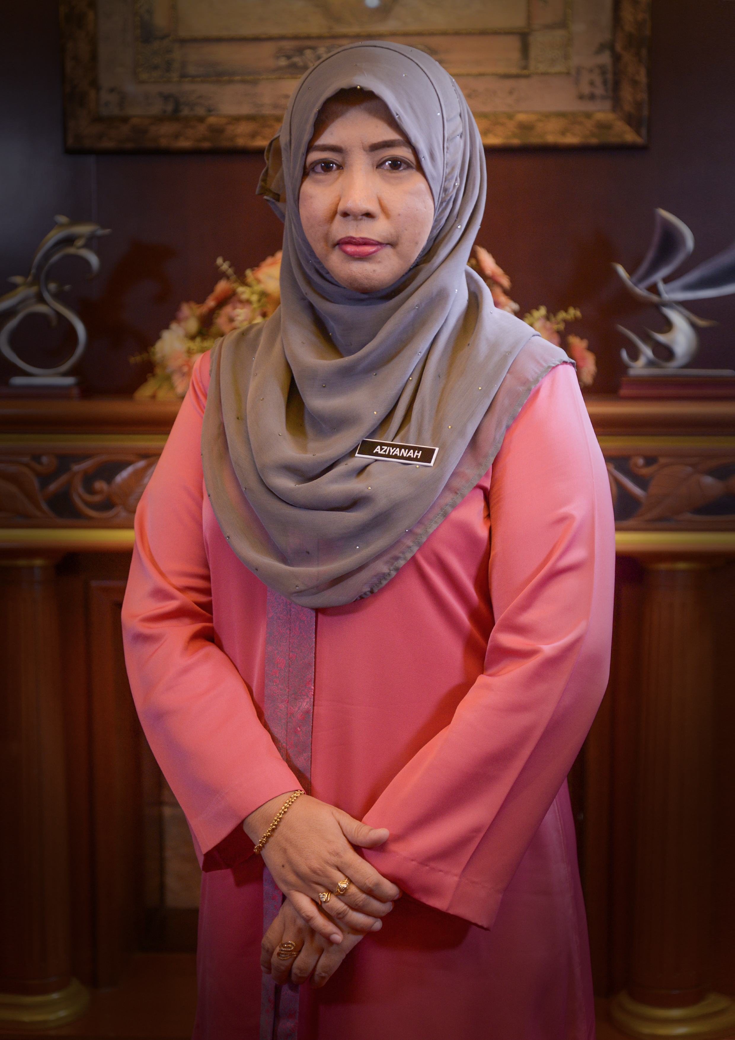 Pn. Aziyanah binti Munajan