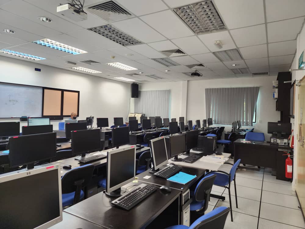 Bioinformatic Lab Image