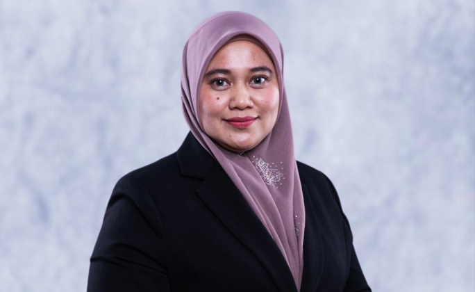 Cik Fazlini binti Mohd Fadzwi