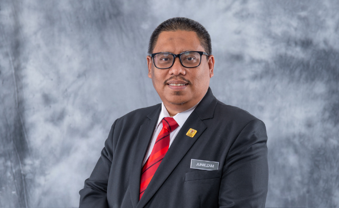 Encik Juniezam Bin Juka